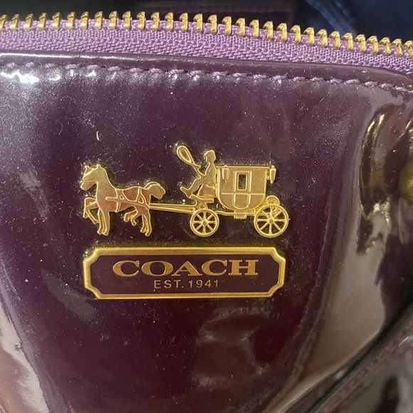 Coach Dark Purple Patent Leather Shoulder Bag - Picture 4 of 5